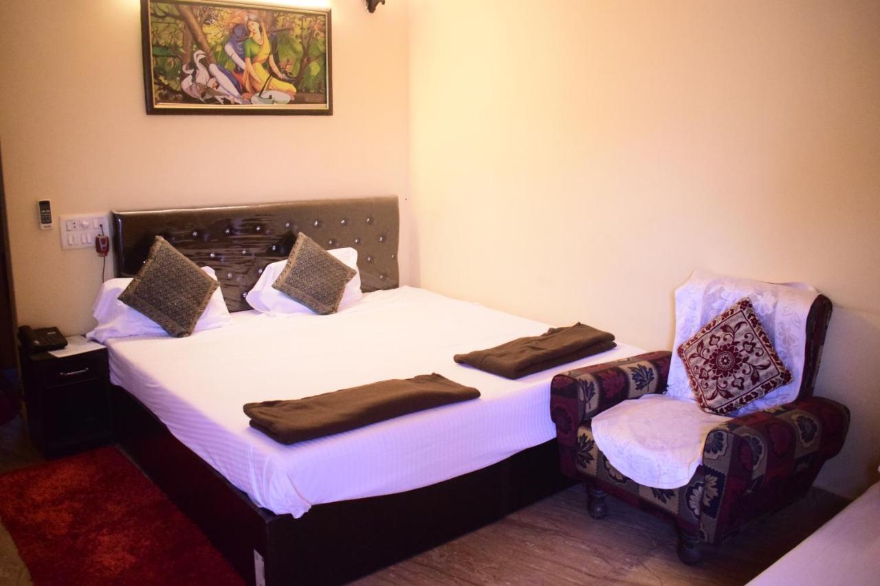 Ds Residency Varanasi-Prime Location-Parking Exterior foto
