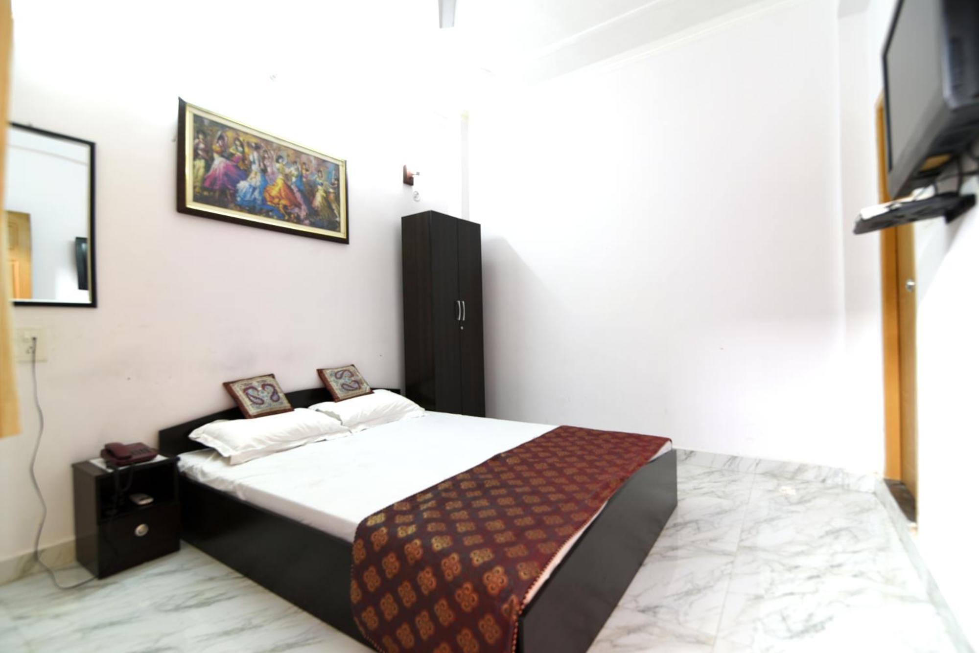 Ds Residency Varanasi-Prime Location-Parking Exterior foto